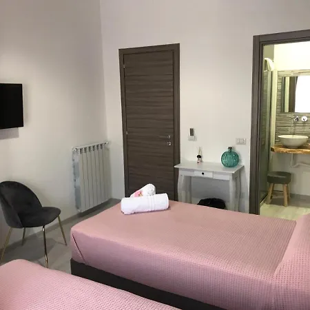 Le Stanze Al Centro Couette-café